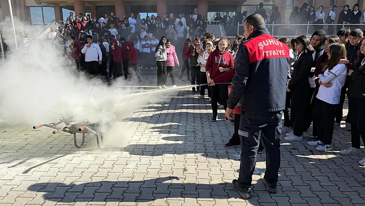 Şuhut Belediyesi Ekipleri, Yangına Karşı Farkındalık Sağladı