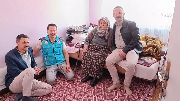 Şuhut'ta Dünya Yaşlılar Günü'nde Anlamlı Ziyaret