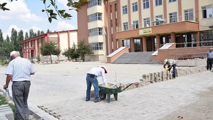 Şuhut'ta eğitime tam destek – Kocatepe Gazetesi