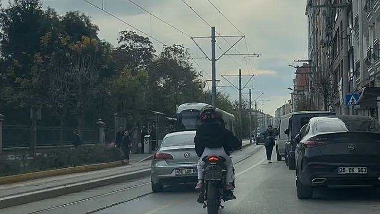 Sürücüsü Kasksız, Plakasız Motosikletin Gürültülü Egzozu Rahatsız Etti