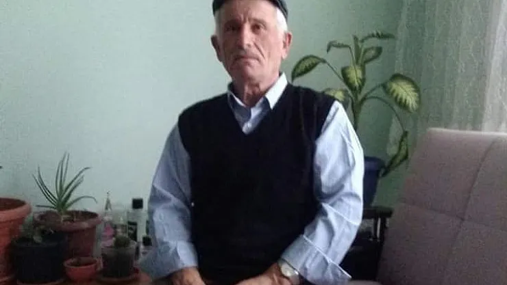 Tamir ettiği traktörünün altında kalan 63 yaşındaki adam yaralandı