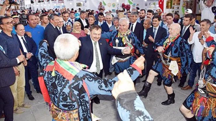 Tanıtım Günleri'nin yıldızı Bakan Eroğlu