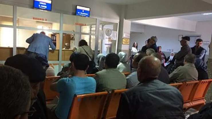 Tapu'daki yoğunluk bezdiriyor – Kocatepe Gazetesi