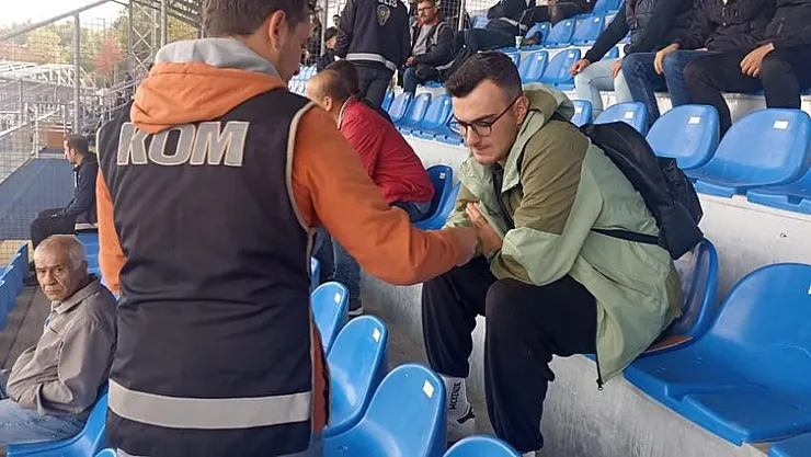Taraftarlar kaçakçılık ve tefecilik konularında bilgilendirildi