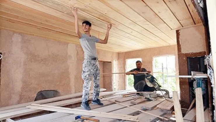 Tarihi evlerde restore çalışmaları sürüyor