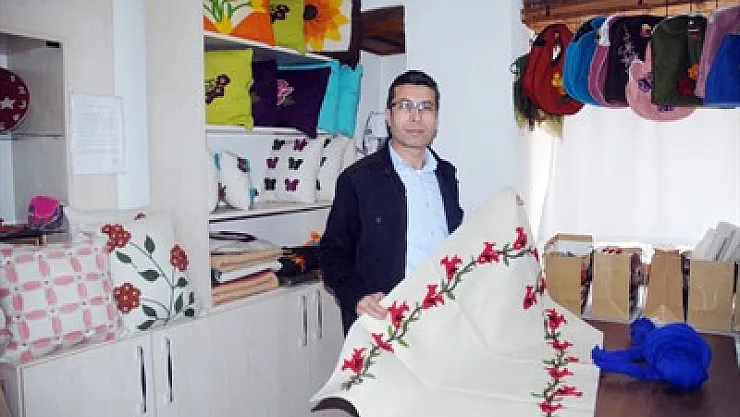 Taş Medrese kurslarında üretmenin keyfi yaşanıyor