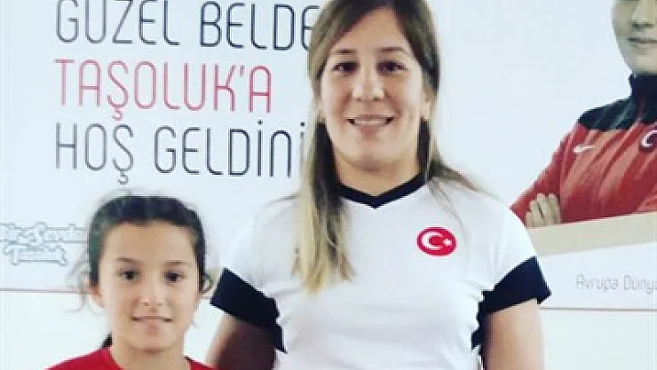 Taşoluk şampiyonu ağırladı – Kocatepe Gazetesi
