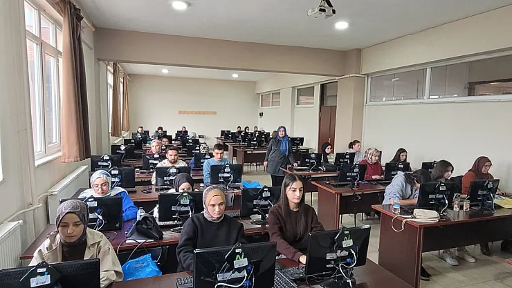 Tavşanlı'da '10 Parmak Klavye Kursu'Na Yoğun İlgi