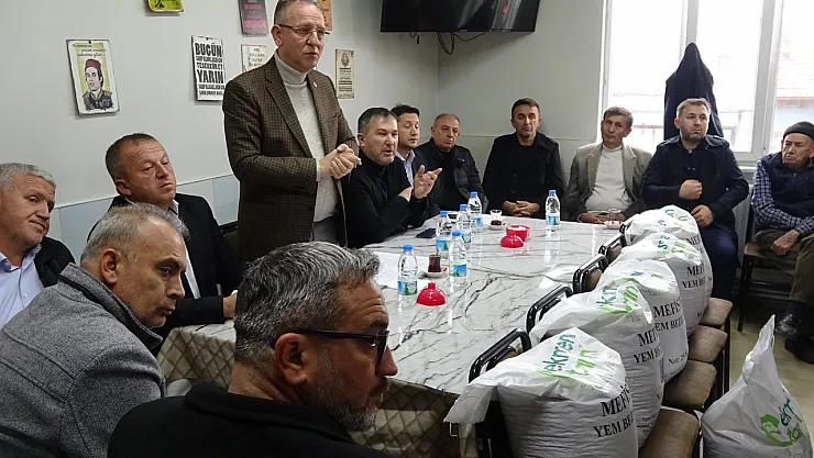 Tavşanlı'da Üreticilere Tohum Ve Gübre Desteği