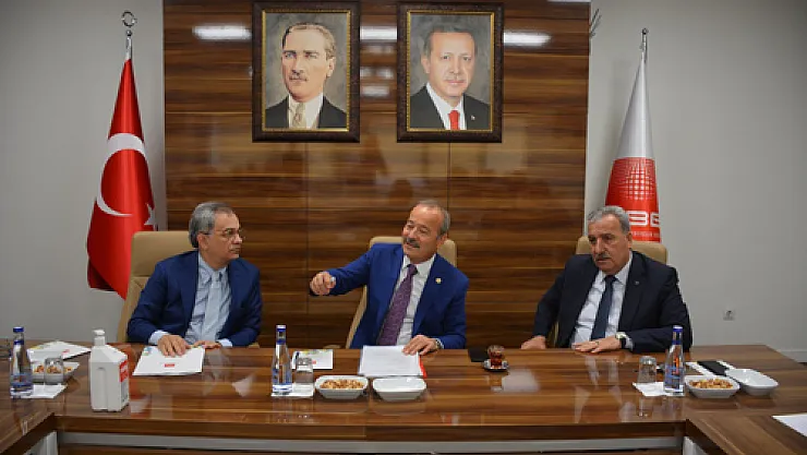 Taytak öncülük ediyor, MHP’li Belediye Başkanları’nın sorunları çözülüyor
