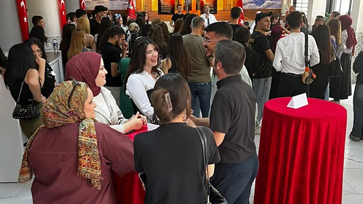 TOKİ Sosyal Bilimler Lisesi'nde Mezunlar Günü Düzenlendi