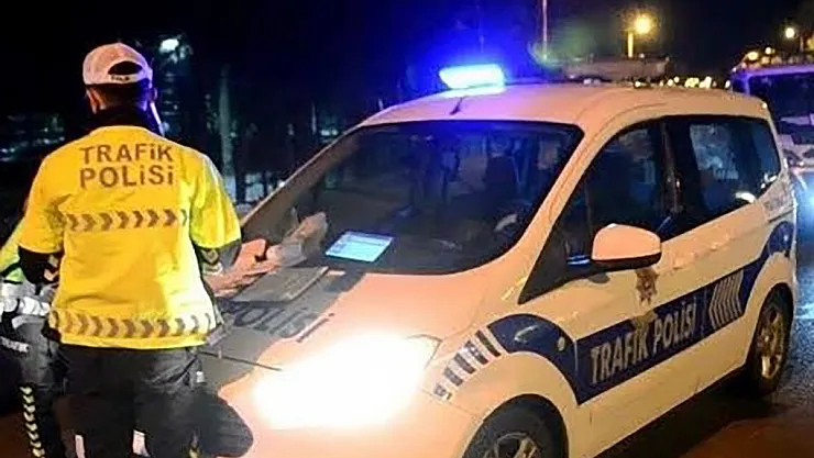 Trafik Denetimlerinde 82 Araç Sürücüsüne 122 Bin 284 TL Para Cezası