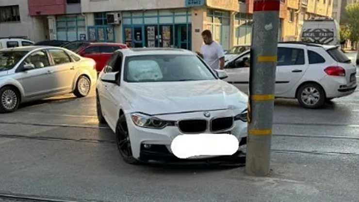 Trafik Kazası Tramvay Seferlerini Aksattı