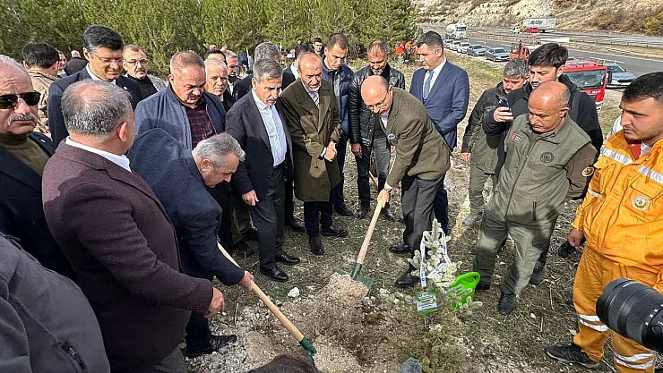 Türk Eğitim-Sen'den Şehit Öğretmenlere Vefa