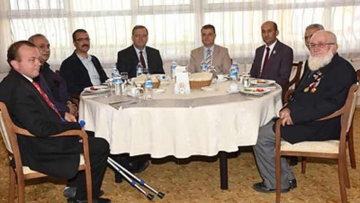 Türk Milleti canını ortaya koydu