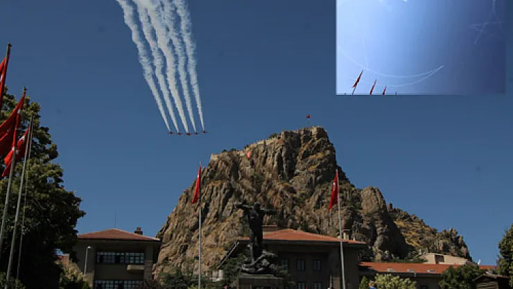Türk Yıldızları nefes kesti