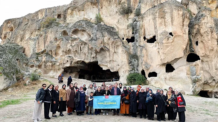 Türkiye'nin Her Köşesinden Gelen Aileler Afyon'da Buluştu