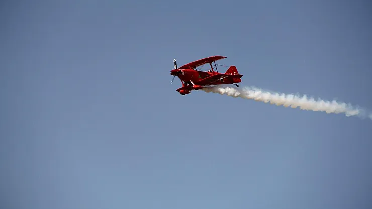 Türkiye'nin ilk kadın akrobasi pilotu Eskişehir’de hayran bıraktı