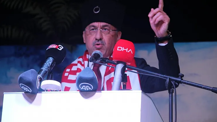 “Türkiye'ye diz çöktürmeye çalışanlara Kocatepe’den 'hodri meydan' diyoruz.'