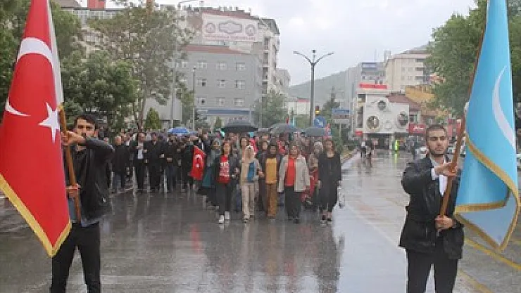 Ülkücüler Türkçülük Günü yürüyüşü düzenledi