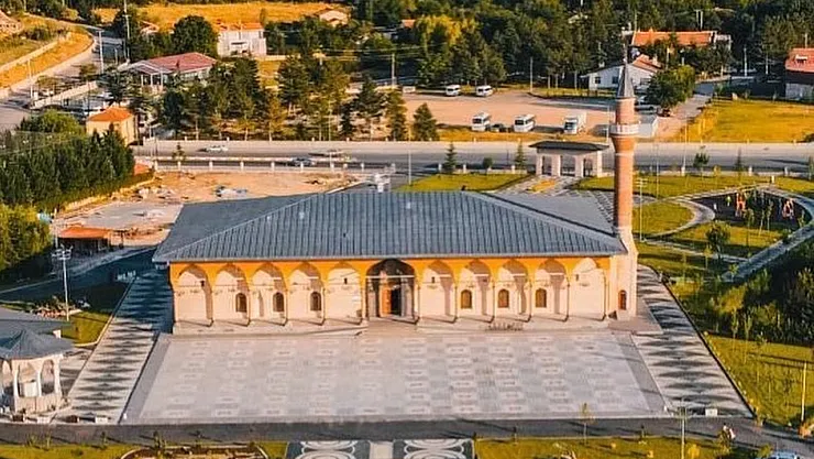 Umurbey Paşa Camii'ne Üst Düzey Ziyaret