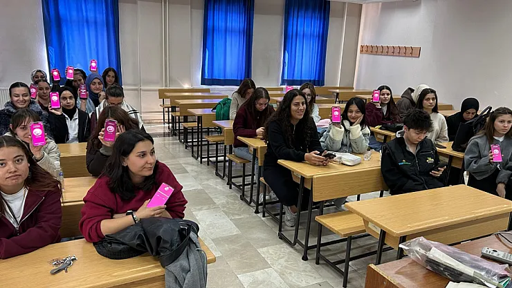 Üniversite Öğrencilerine KADES Anlatıldı