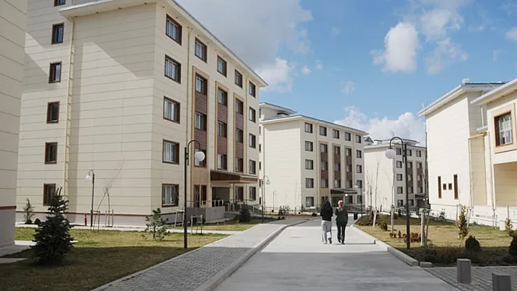 Üniversiteyi Kazanan Gençler… 6 Eylül'e Kadar Başvurun!