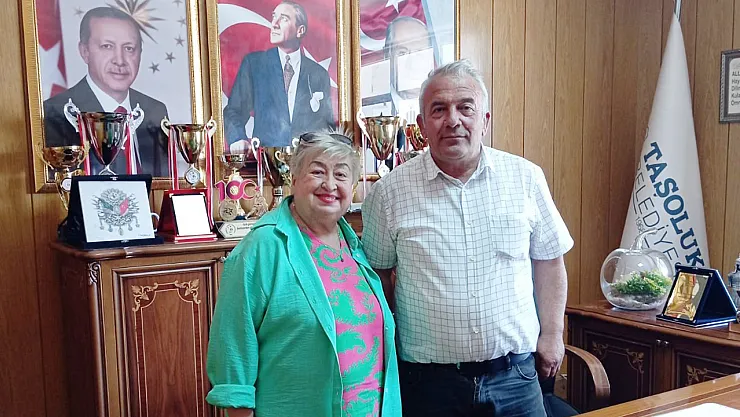 Ünlü Sanatçı Taşoluk'ta