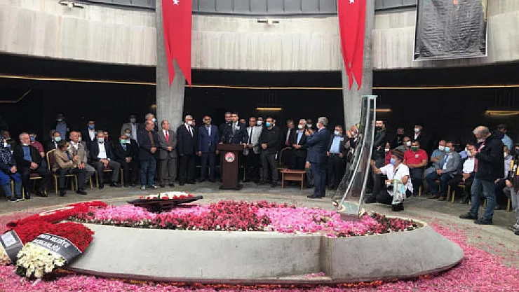 Uysal, iktidara Demirel'i örnek almalarını tavsiye etti