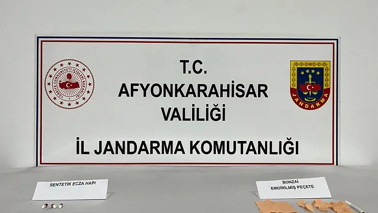 Uyuşturucu Kullanırken Jandarmaya Yakalandılar