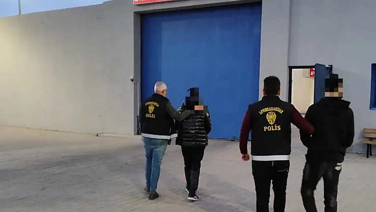 Uzun Çarşı'da Sahte Altın Satacaklardı, Suçüstü Yakalandılar