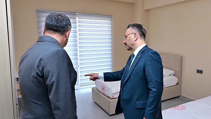 Vali Aksoy, Fethi Yılmaz Sezer Yaşlı Bakım Ve Rehabilitasyon Merkezi'ni Ziyaret Etti