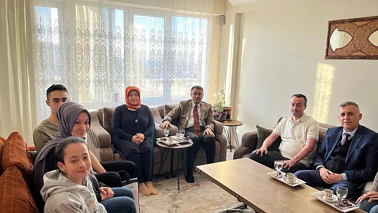 Vali Işın’dan Yangın Zedelere  ‘Geçmiş Olsun’ Ziyareti