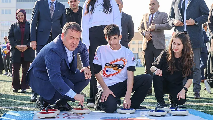 Vali Sözer, Özel Çocuklarla Oyun Oynadı