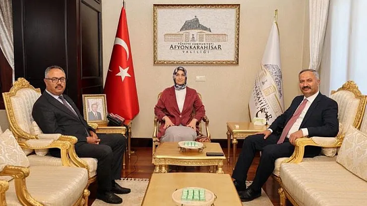 Vali Yiğitbaşı, Akçil'le Görüştü