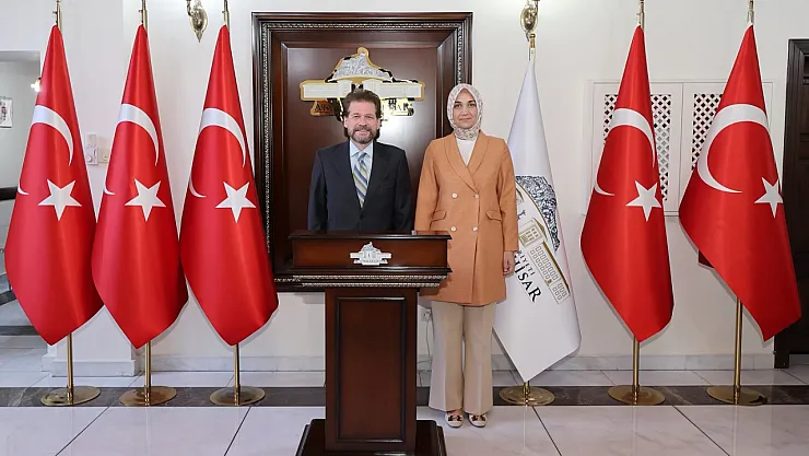 Vali Yiğitbaşı, Büyükelçi Manasijevski'yi Kabul Etti