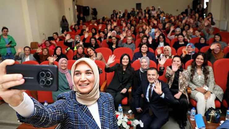 Vali Yiğitbaşı, Emirdağ'da kadınlarla bir araya geldi