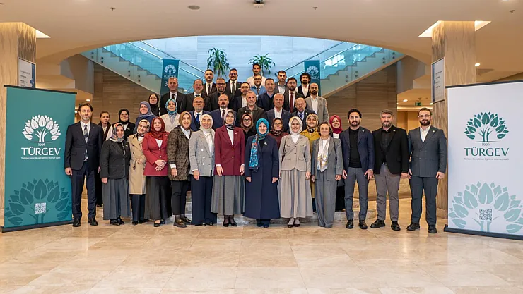 Vali Yiğitbaşı: Genç Kızların Çalışmalarını Destekleyeceğiz