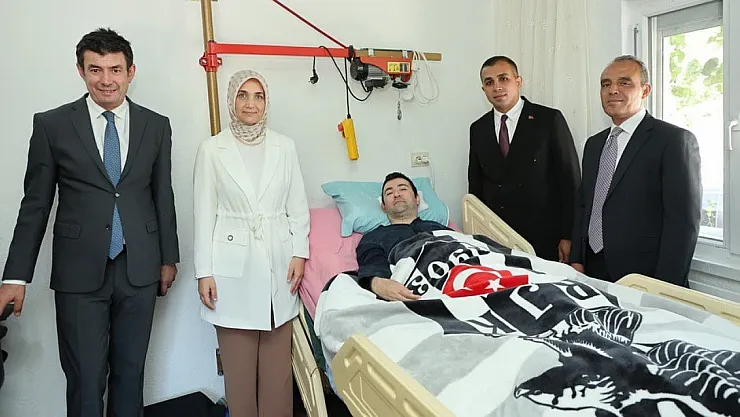 Vali Yiğitbaşı'ndan Beşiktaş Jesti