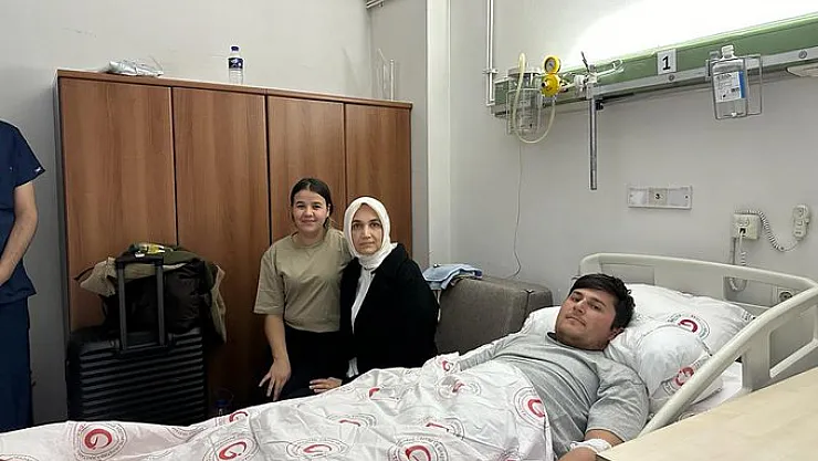 Vali Yiğitbaşı Kahraman Askerimizi GATA’da Ziyaret Etti