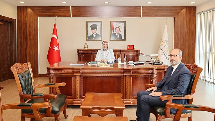 Vali Yiğitbaşı, Sağlık Müdürü İle Görüştü