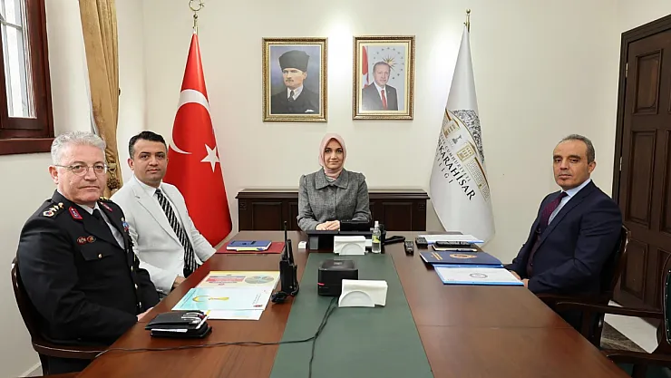 Vali Yiğitbaşı, Bakan Yerlikaya'ya Bayram Tedbirlerini Aktardı