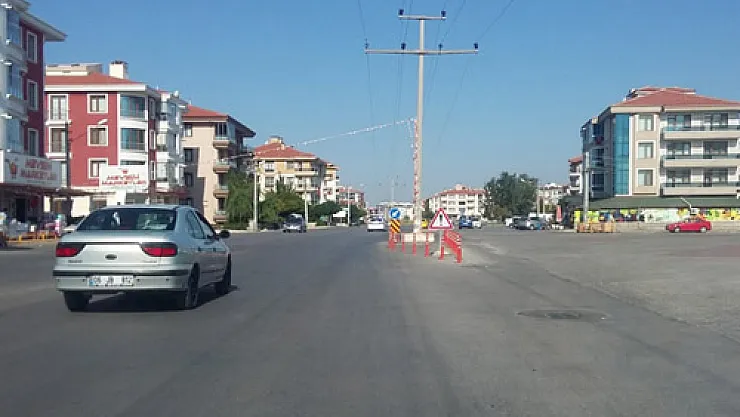 Vatandaş diyor ki Bu direk ne zaman kalkacak?