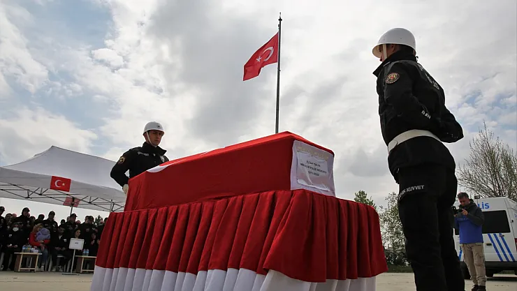 Vefat Eden Polis Memuru Son Yolculuğuna Uğurlandı