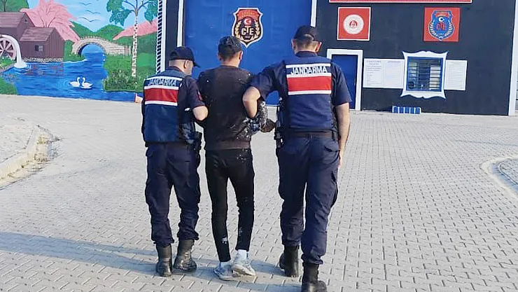 Vergi Kanunu'na Muhalefet Etti, Yakalandı