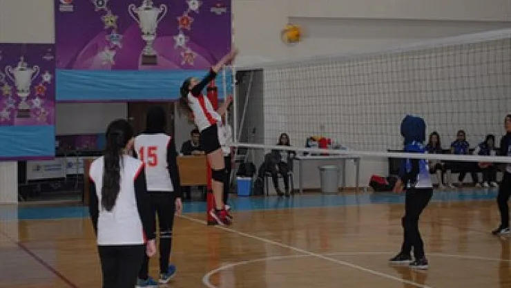 Voleybol Genç Kızlar müsabakaları ertelendi
