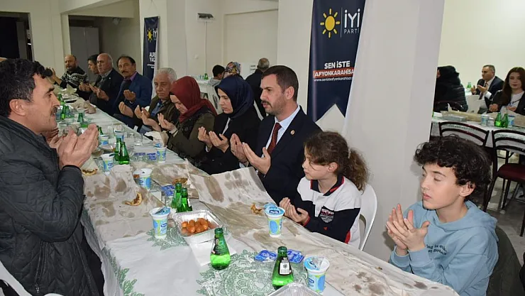 Yağcı, Projelerini İlk Mahalle Temsilcileriyle Paylaştı