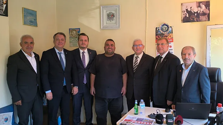 Yeni Yol Partisi Lideri Şuhut'ta Esnafın Nabzını Tuttu