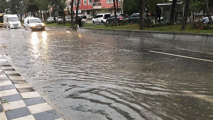 Yeşilyol’dan Dere Akıyor