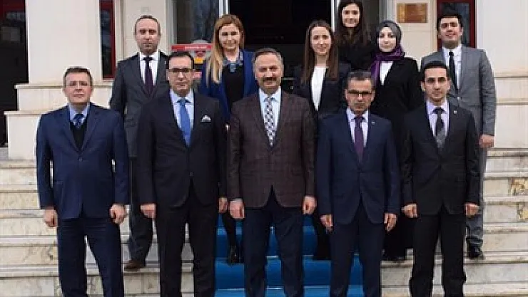Yılmaz Akcil, Adliye’yi ziyaret etti